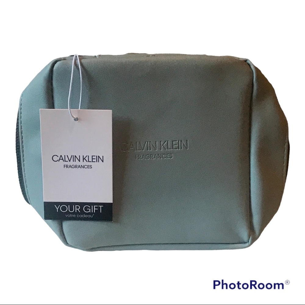 Calvin Klein Fragrances Travel Case With Tag